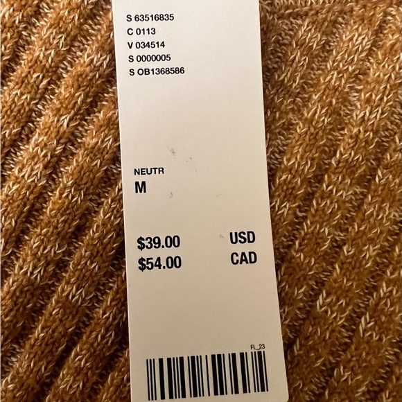 Nwt out from under staycation sweater tank m - Picture 5 of 7